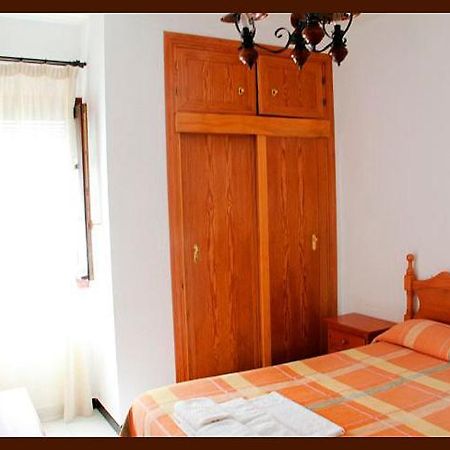 Hostal Torre De Guzman Конил-де-ла-Фронтера Екстериор снимка