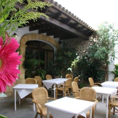Hostal Torre De Guzman Конил-де-ла-Фронтера Екстериор снимка