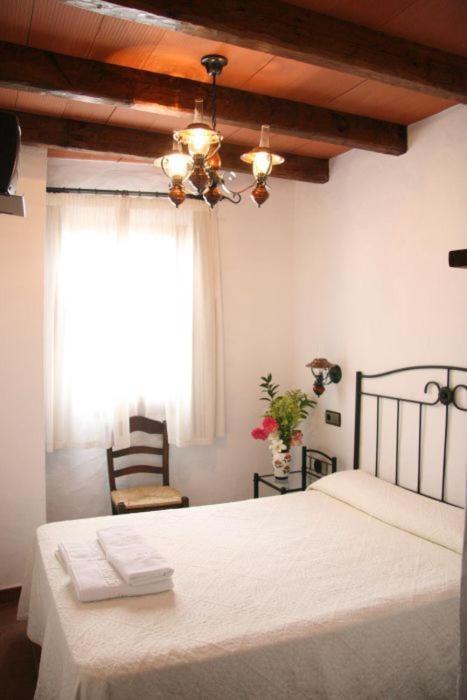 Hostal Torre De Guzman Конил-де-ла-Фронтера Екстериор снимка