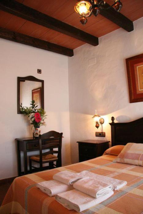 Hostal Torre De Guzman Конил-де-ла-Фронтера Екстериор снимка