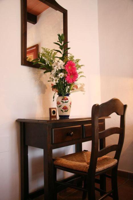 Hostal Torre De Guzman Конил-де-ла-Фронтера Екстериор снимка