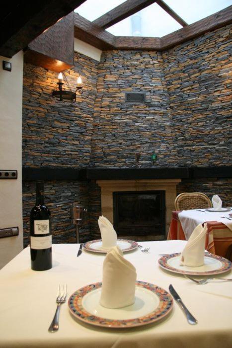 Hostal Torre De Guzman Конил-де-ла-Фронтера Екстериор снимка