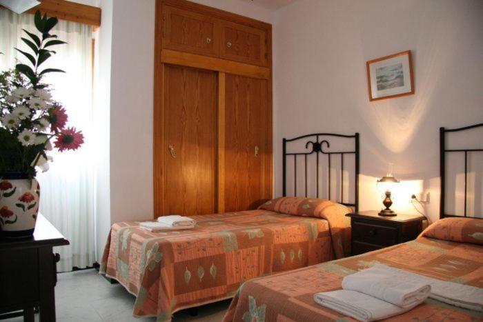 Hostal Torre De Guzman Конил-де-ла-Фронтера Стая снимка